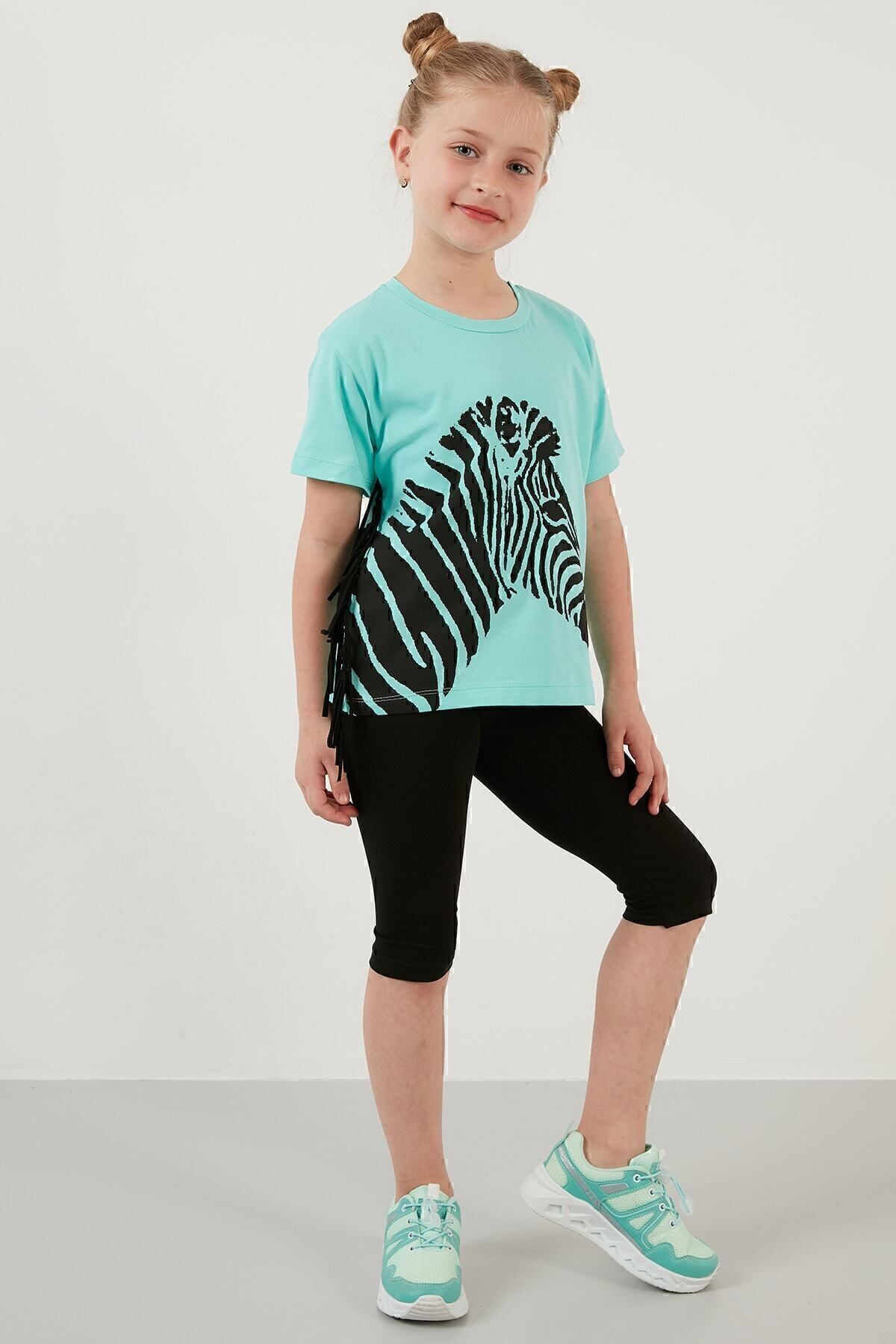 complete the look image