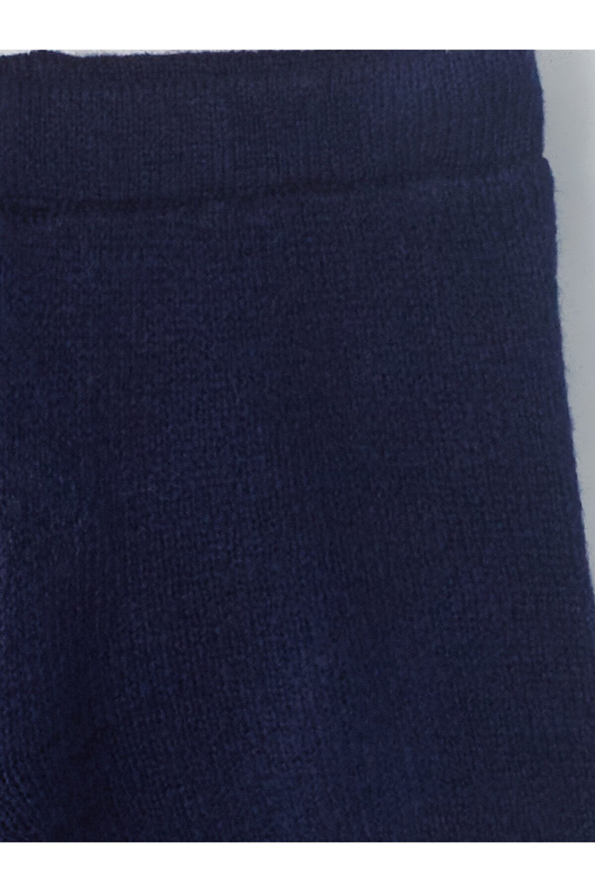 LC Waikiki-Set aus gestreiftem Strickpullover, Shorts und Strumpfhosen für Babys mit Rundhalsausschnitt 6