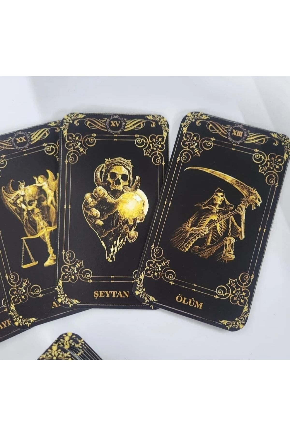 fırsatlar diyarı-Black & Gold Tarot Deck 3