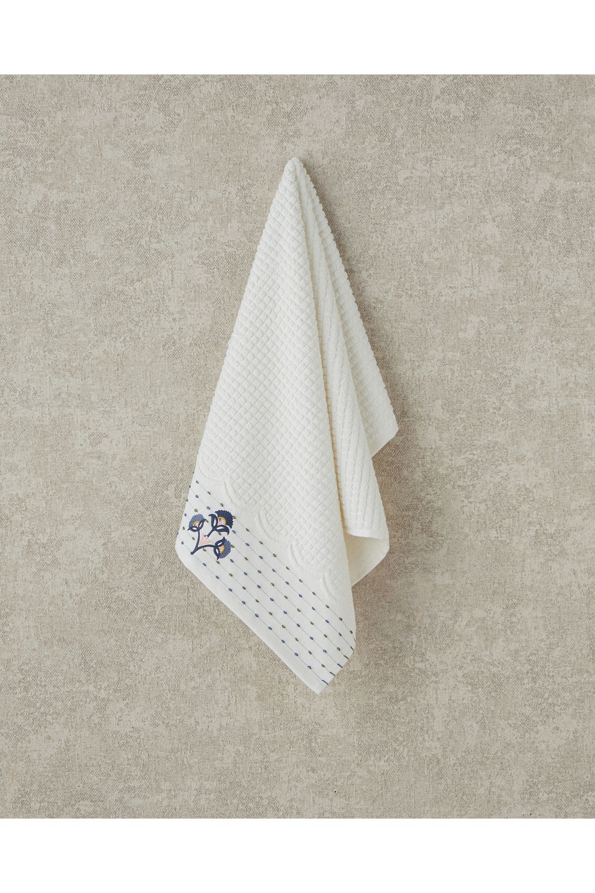 English Home Ecru Color Retro Bloom Cotton Embroidery Face Towel