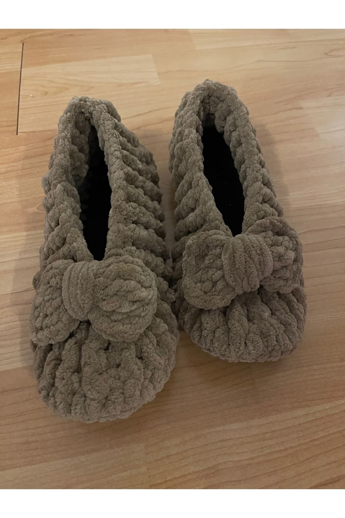 Berrak El Örgüsü Ev Patiği