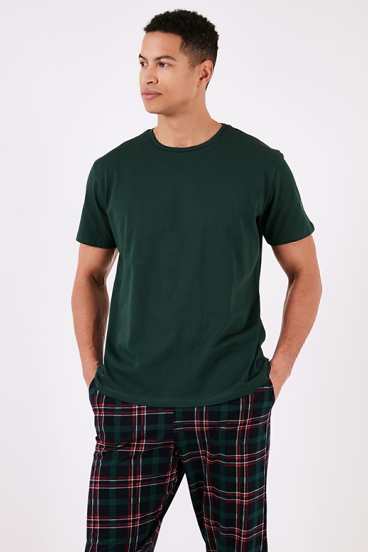 ست لباس خواب آستین کوتاه نخی چهارخانه ست لباس خواب مردانه 6572006 Buratti