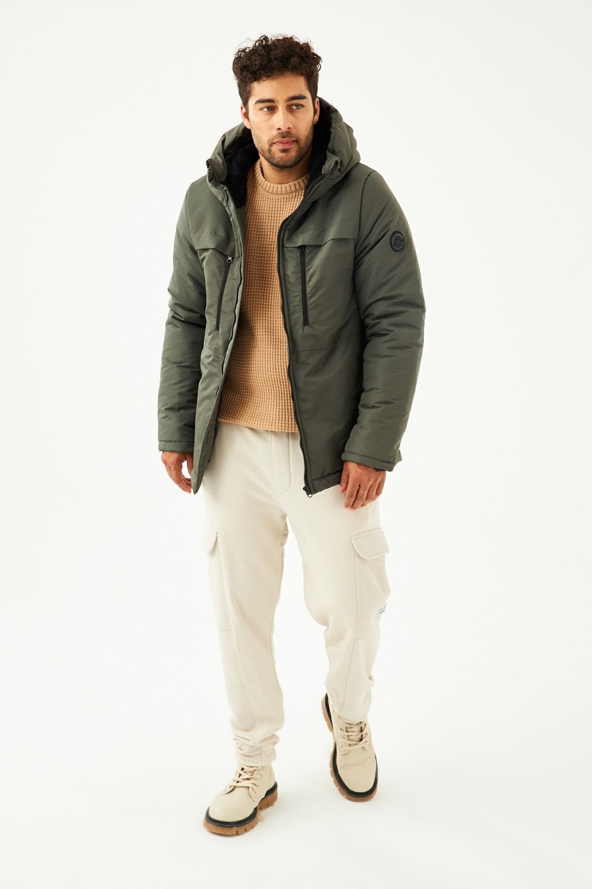complete the look image