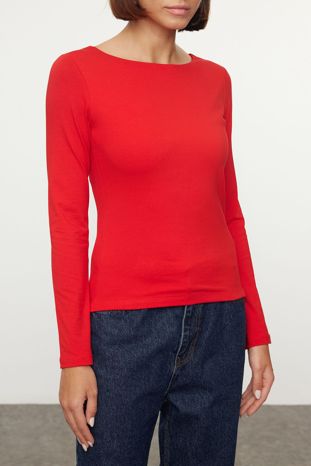 Trendyol Collection-Rugalmas piros pamut csónak nyakú blúz - Twoaw24bz00166 3