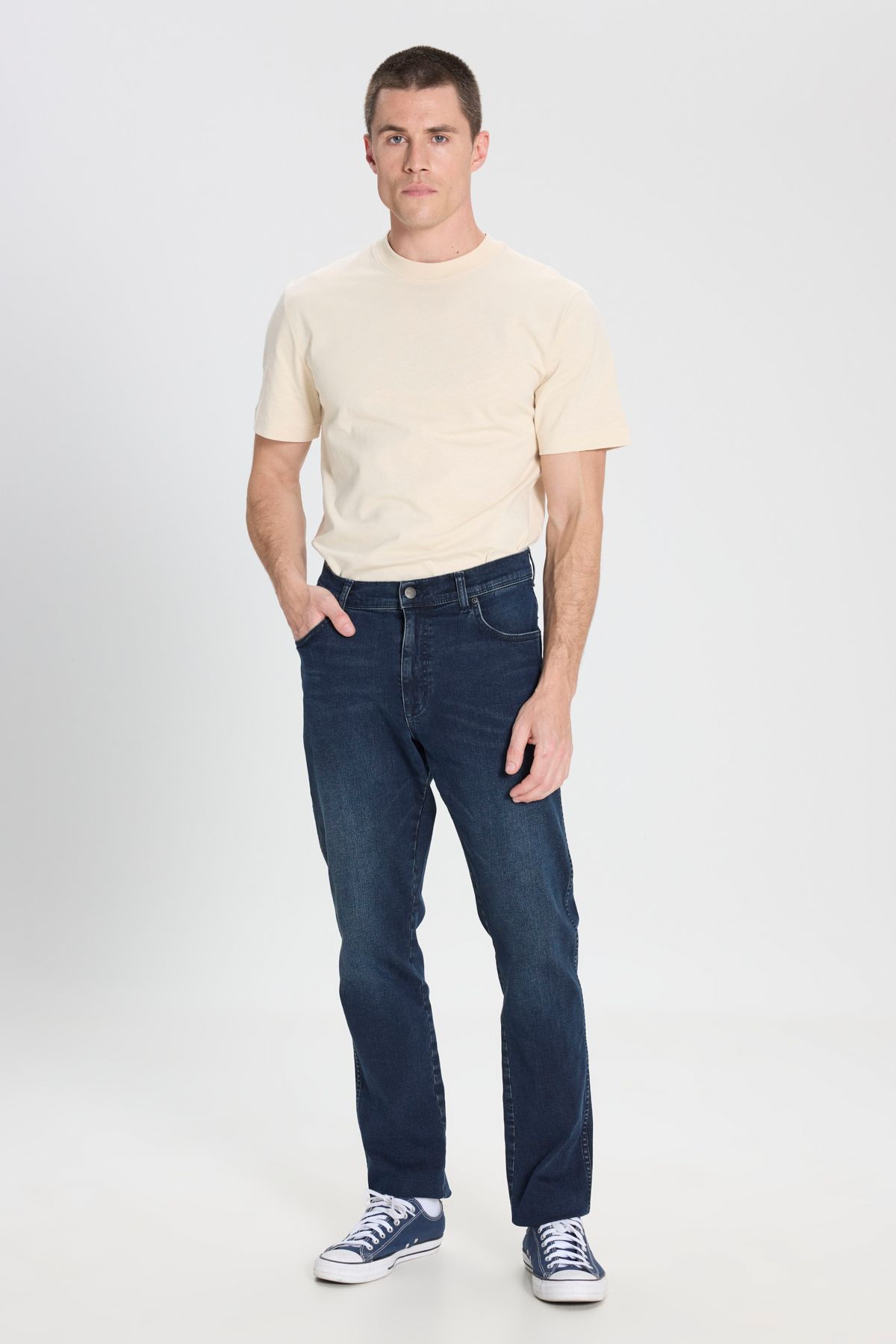 شلوار جین آبی مردانه تگزاس باریک و برش نرمال کمر انعطاف پذیر Wrangler