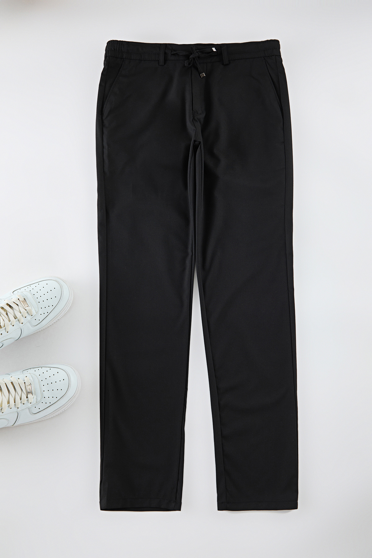Trendyol Collection-Schwarze Slim-Fit-Hose aus gewebtem Stoff mit Bindedetail an der Taille TMNAW25PL00029 6