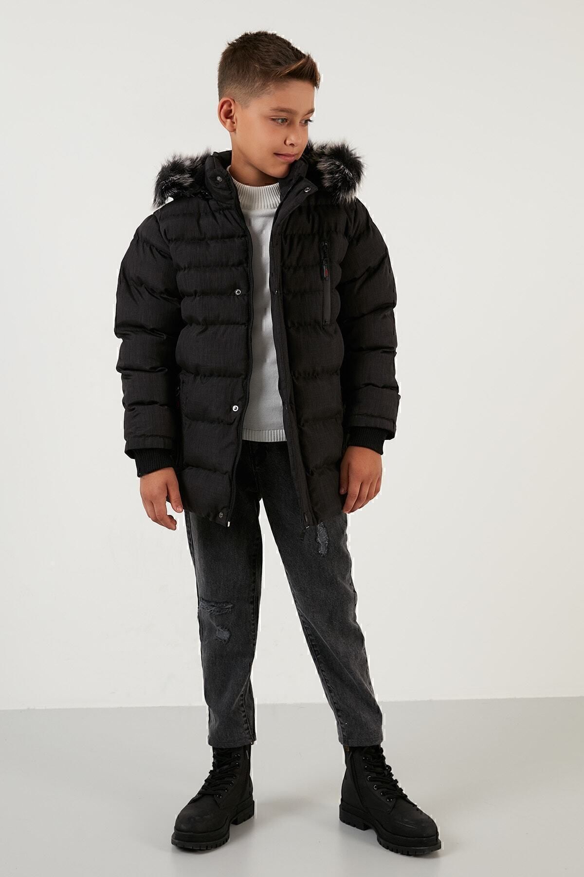 Lela-Plush Lined Removable Hooded Winter Coat with Pockets Boys' Coat 5760024 4