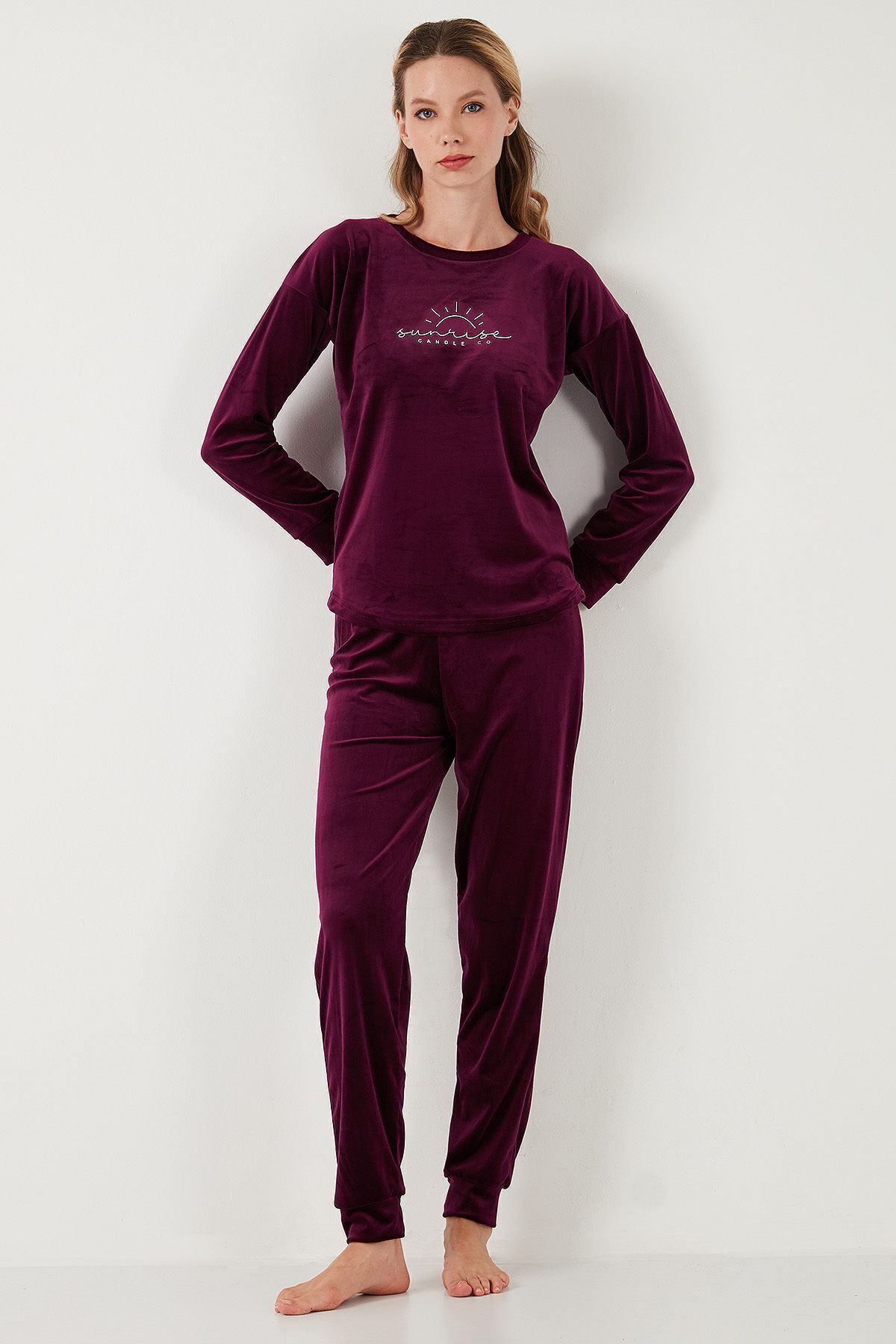 Lela-Soft Velvet Crew Neck Pajama Set - Standard Fit Pajama Set 6094201 2