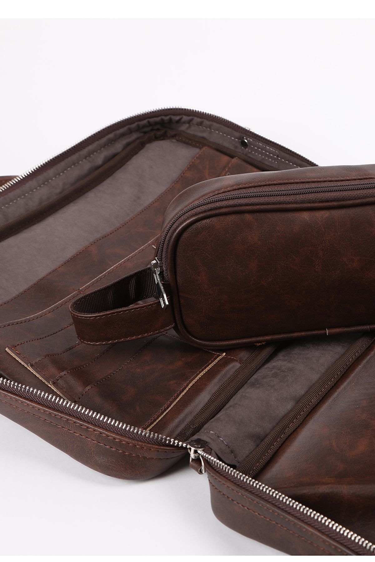 Sevinç Çanta-Deridense Macbook Organizer - حقيبة كمبيوتر محمول مقاس 13 بوصة و14 بوصة، جلد نباتي، بني مجنون 8