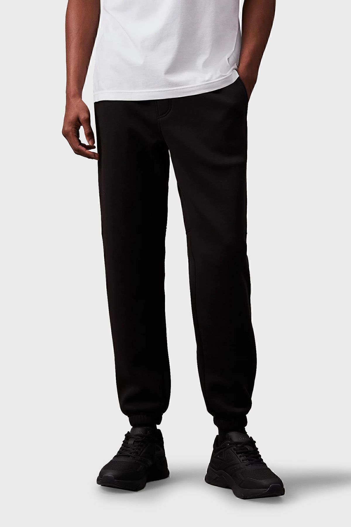 شلوار جوگر با تناسب معمولی J30j325659beh شلوار مردانه J30j325659 Beh Calvin Klein