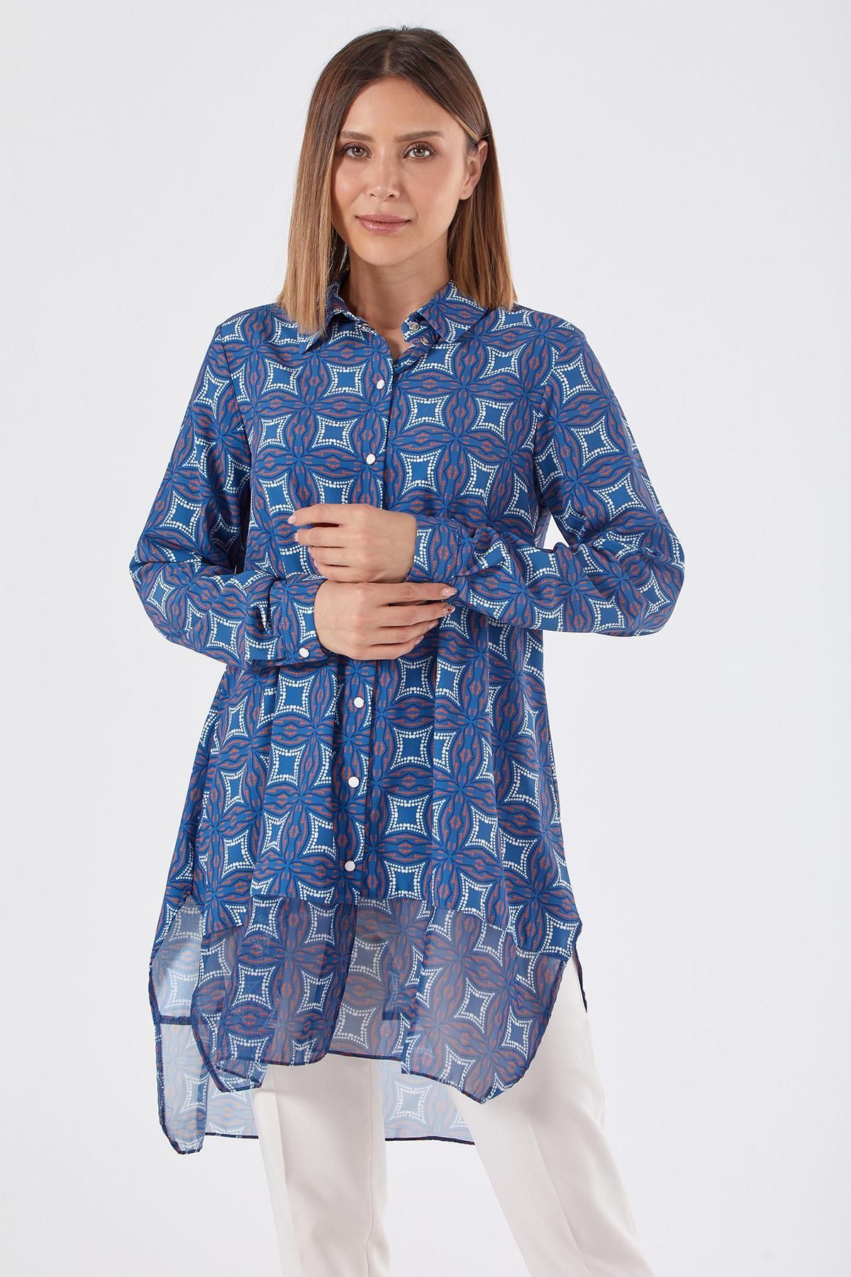 تونیک دکمه‌دار نیلی طرح ترکیبی کد ۲۳YT۴۰۹، آستین بلند و دکمه در پشت Armine