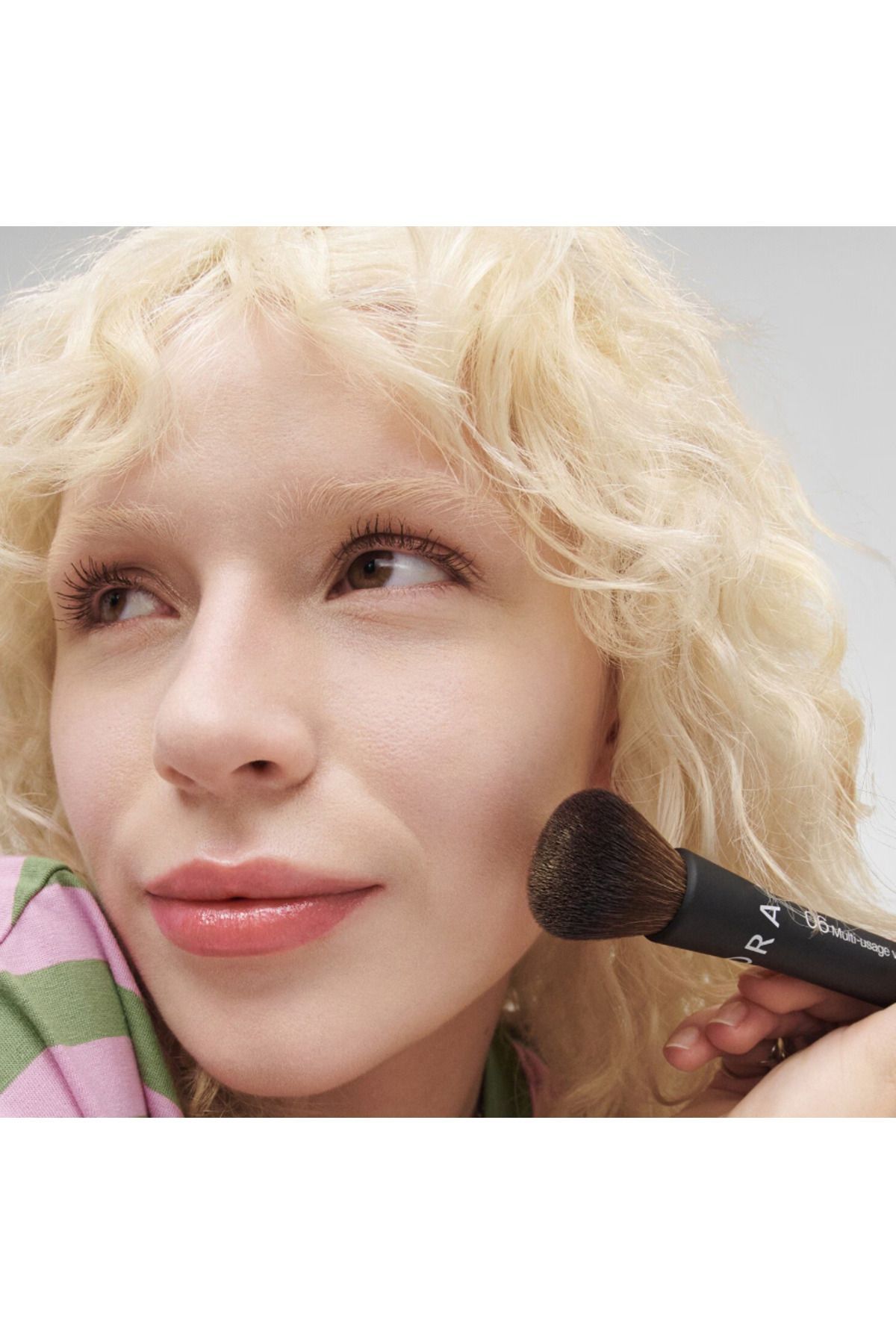 SEPHORA-06 Multi-Purpose Facial Brush - Intuitive Application, Seamless Result 3