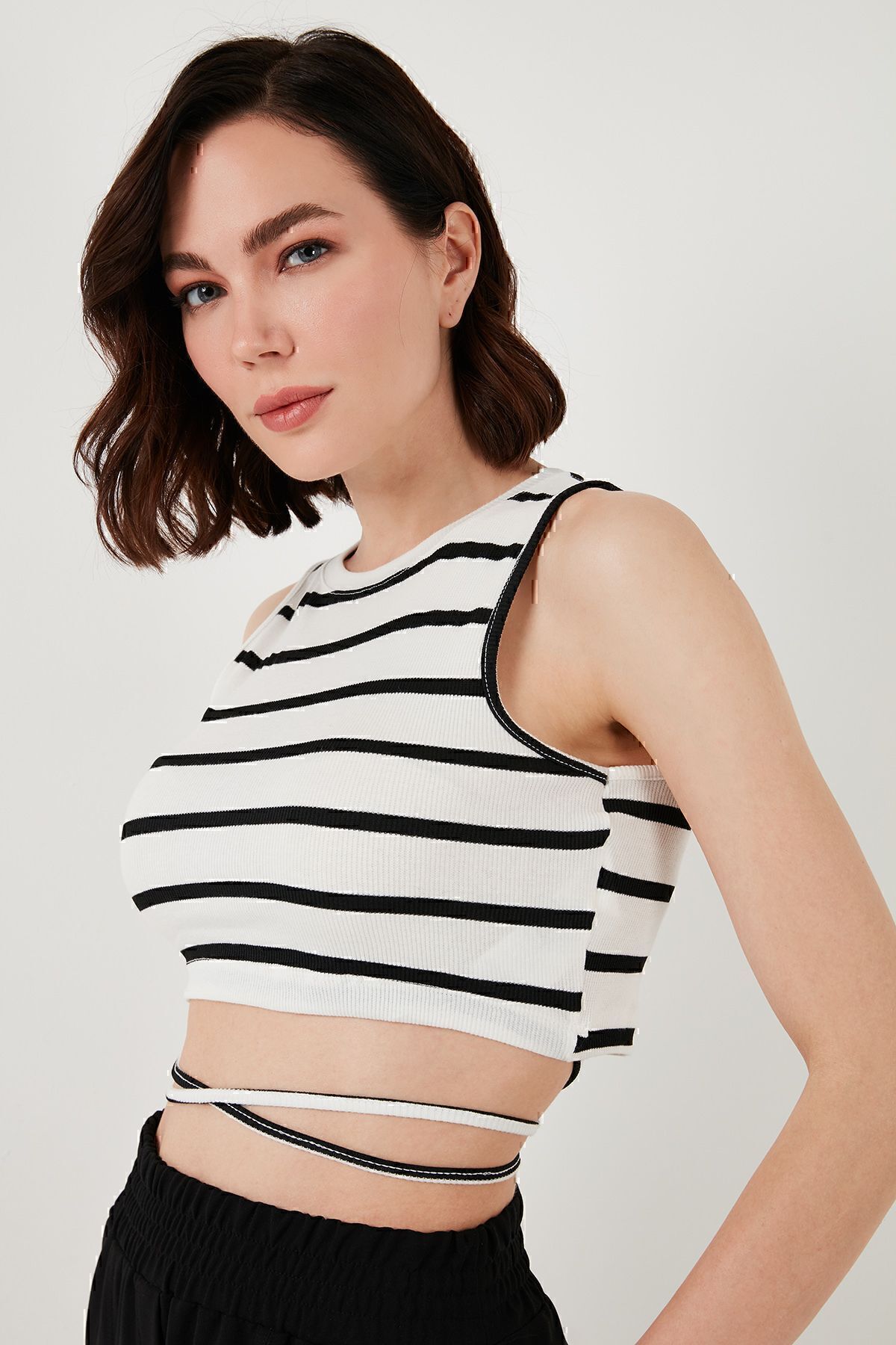 Lela-Ριγέ Slim Fit Δέσιμο Λεπτομερές Crop CROP 5865715 3