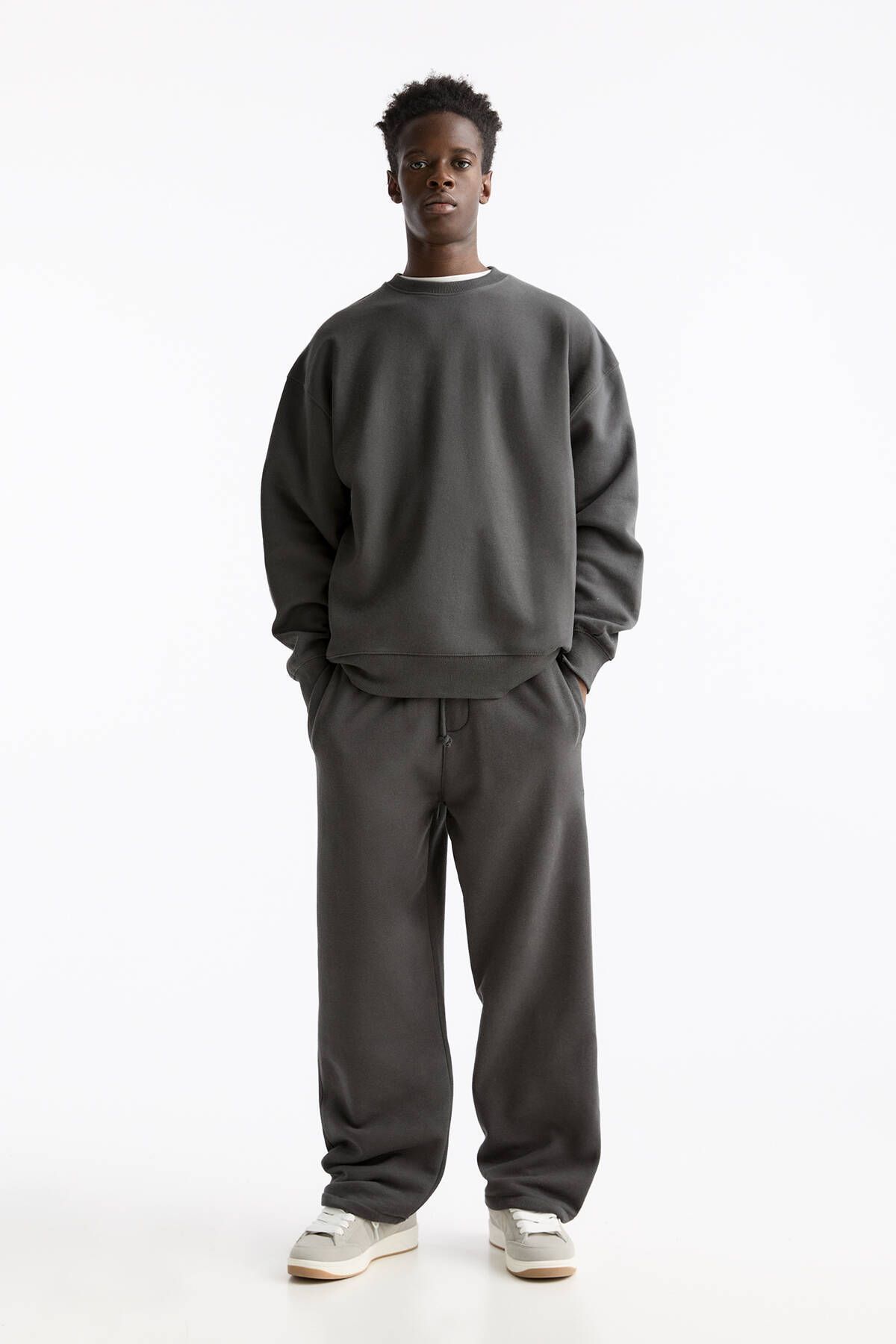 Pull & Bear-Jogger pantolon ve sweatshirt eşofman takımı 2