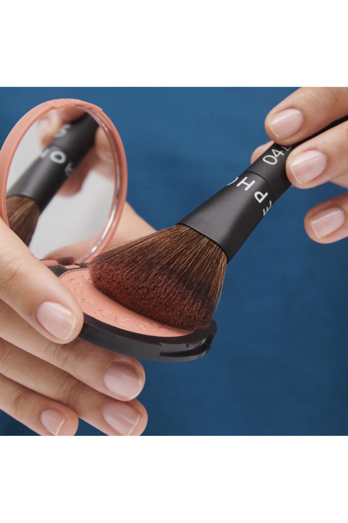 SEPHORA-04 Model Cheek Brush - Intuitive Application, Flawless Result 3