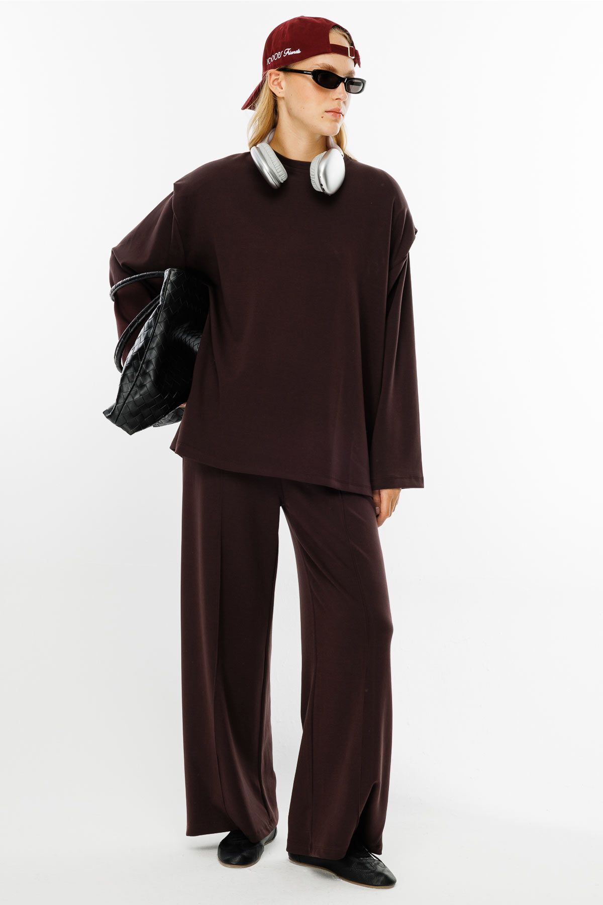 complete the look image