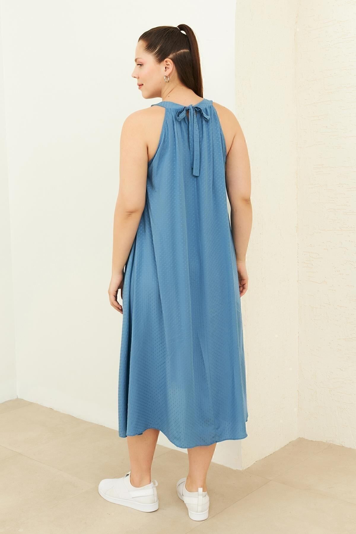 Curly-ROCHIE ALBASTRĂ DE GÂT 2