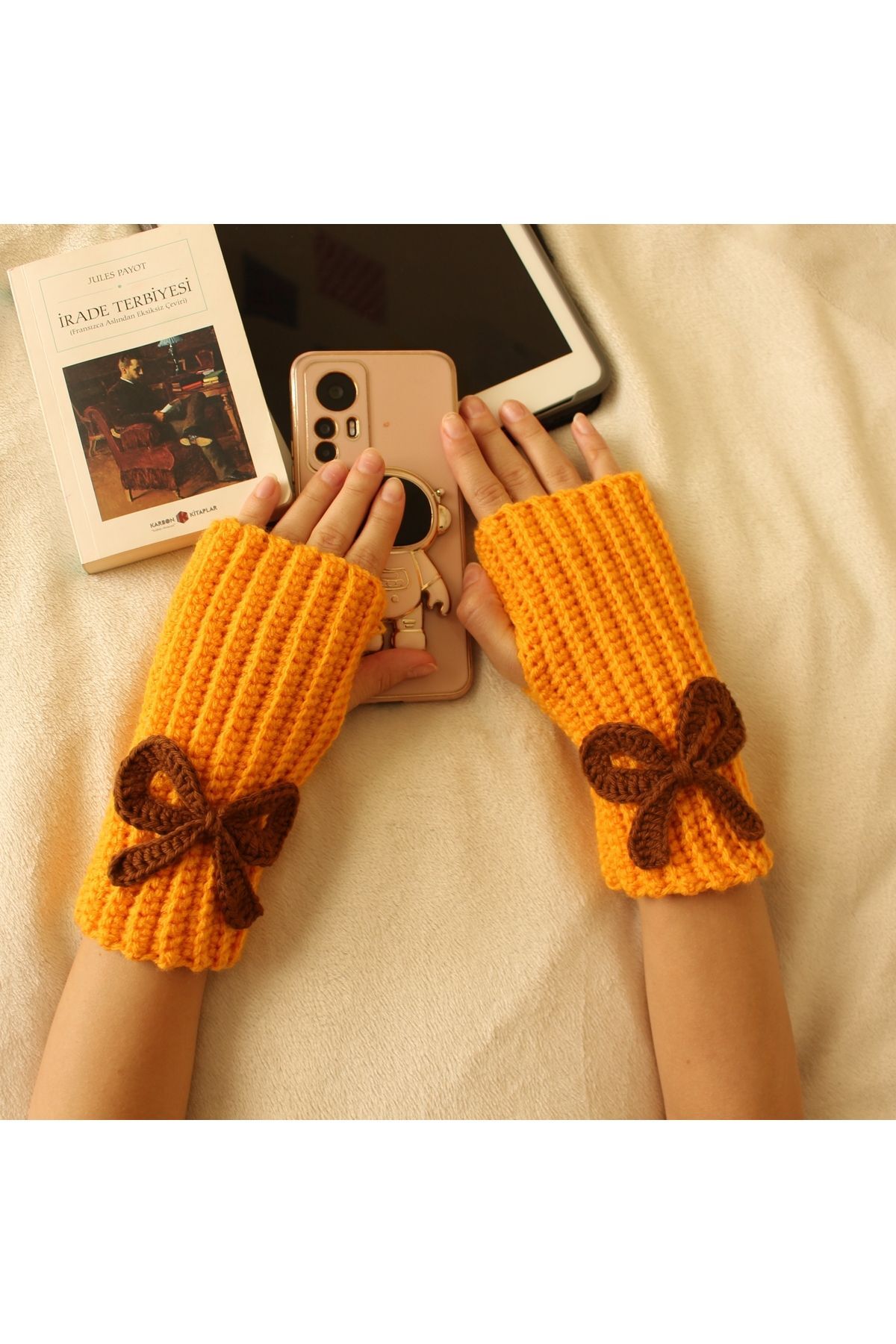 TRENDİN YOLU El yapımı sarı fiyonklu parmaksız model eldiven Fiyatı ...