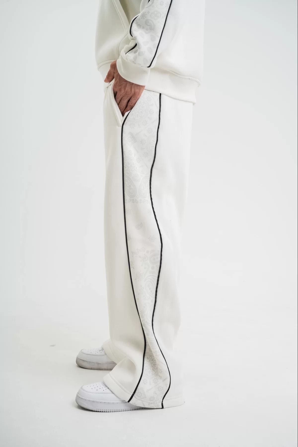 Robin jeans sweatpants top