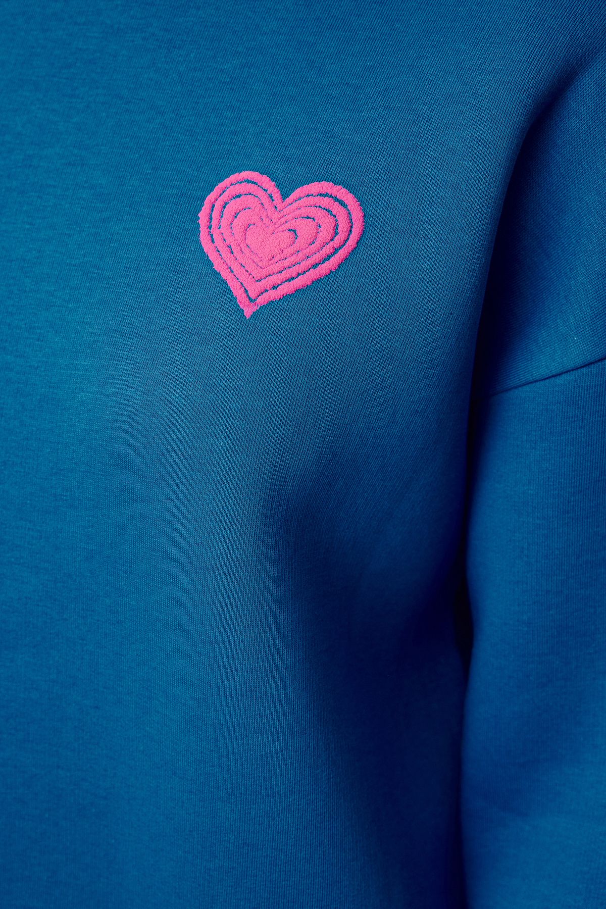 Trendyol Collection-Fleece Saks Oversize Sweatshirt - Prägedruck auf Brust und Rücken, dicke Innenseite Twoaw24Sw00226 4