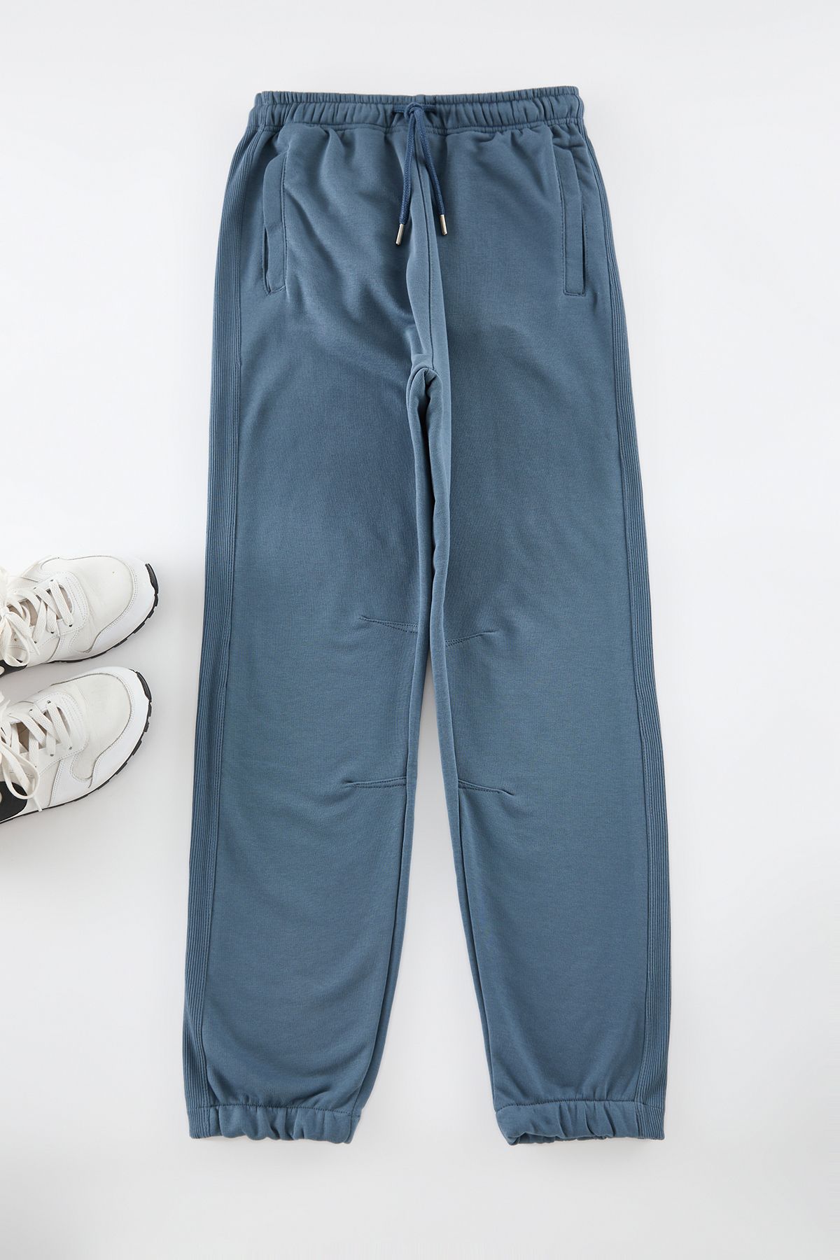 Trendyol Collection-Spodnie dresowe oversize z mieszanki materiału Indigo - Tmnaw25ea00012 6