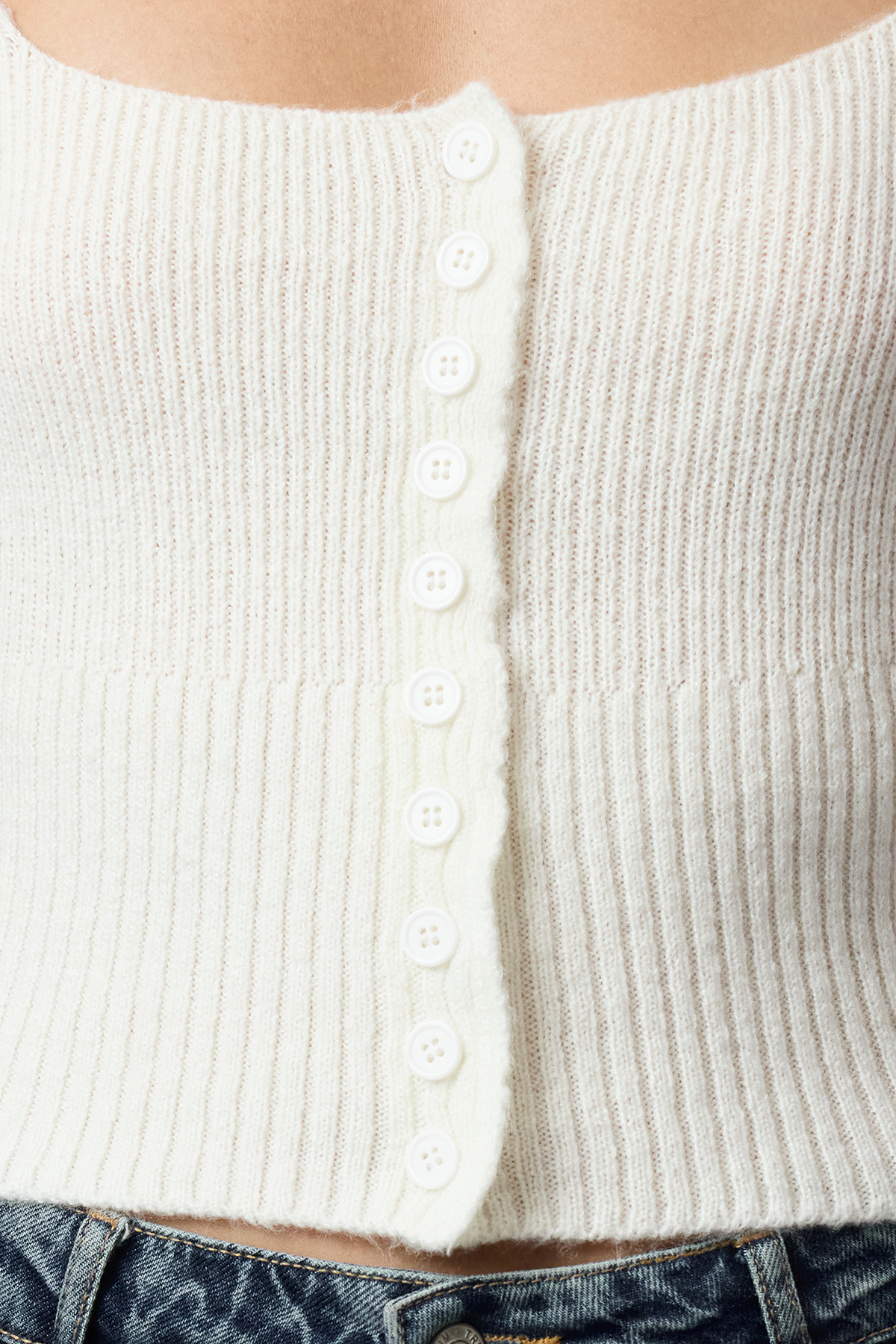 Trendyolmilla  Ekru Crop Kare Yaka Triko Yumuşak Dokulu Fitted/Vücudu Saran Hırka TWOAW25HI00178 - Görsel 3