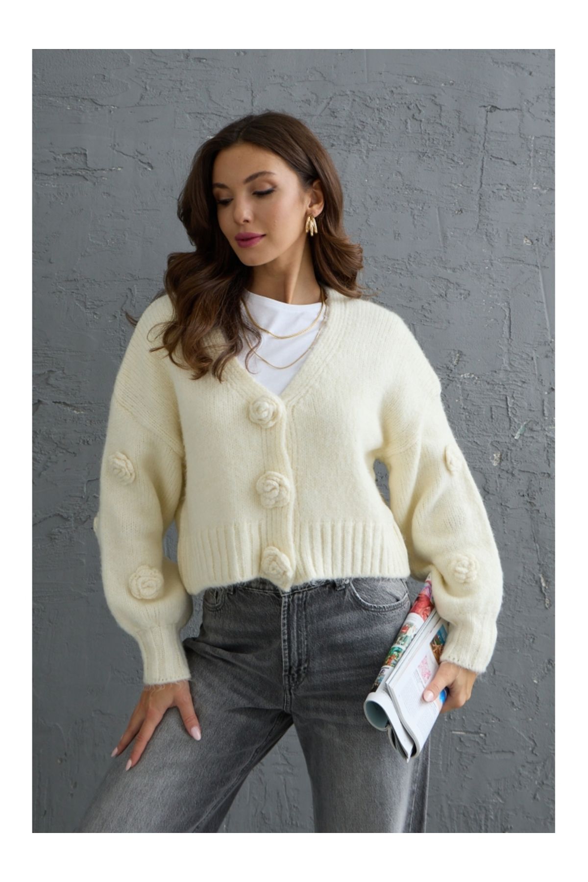Ecru Pompom Flower Detailed Snap Cardigan