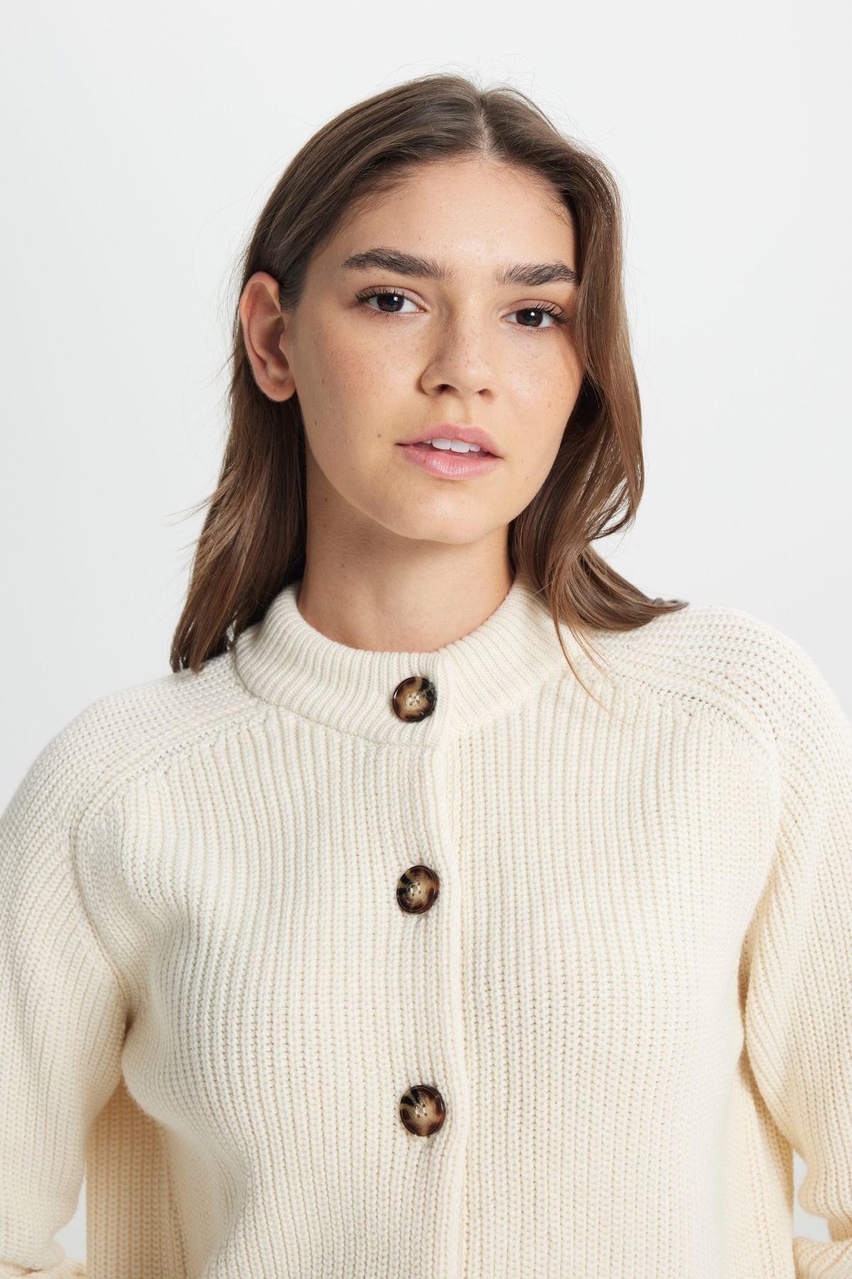 WRANGLER-Regular Fit Regular Cut Guziki Szczegółowy Młodzieżowy Uroczy Damski Sweter Kardigan Ecru Knitwear 4