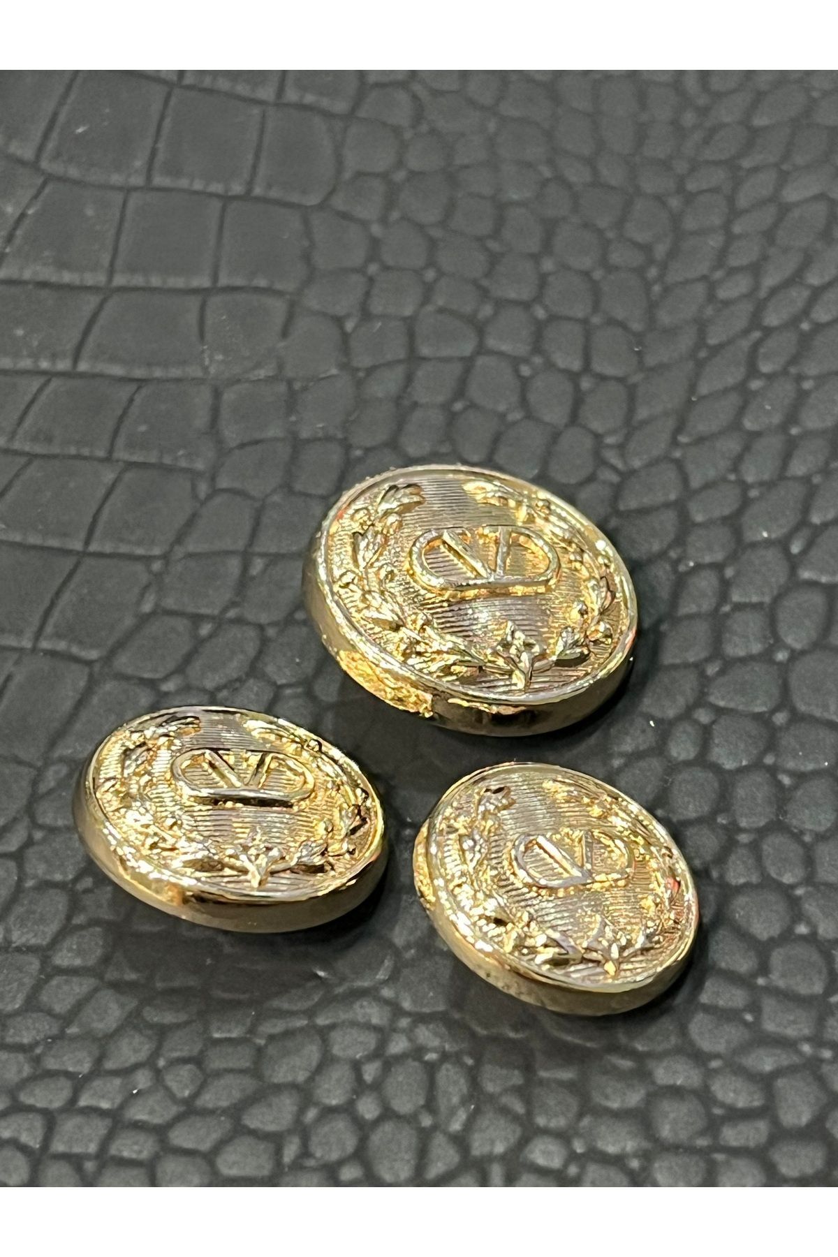 ODDA TASARIM ATÖLYESİ-Gold Special Design V.A.L.E.N.T.I.No - 1-40 Size 1-36 Size 1-32 Size Button (3 Pcs) 2