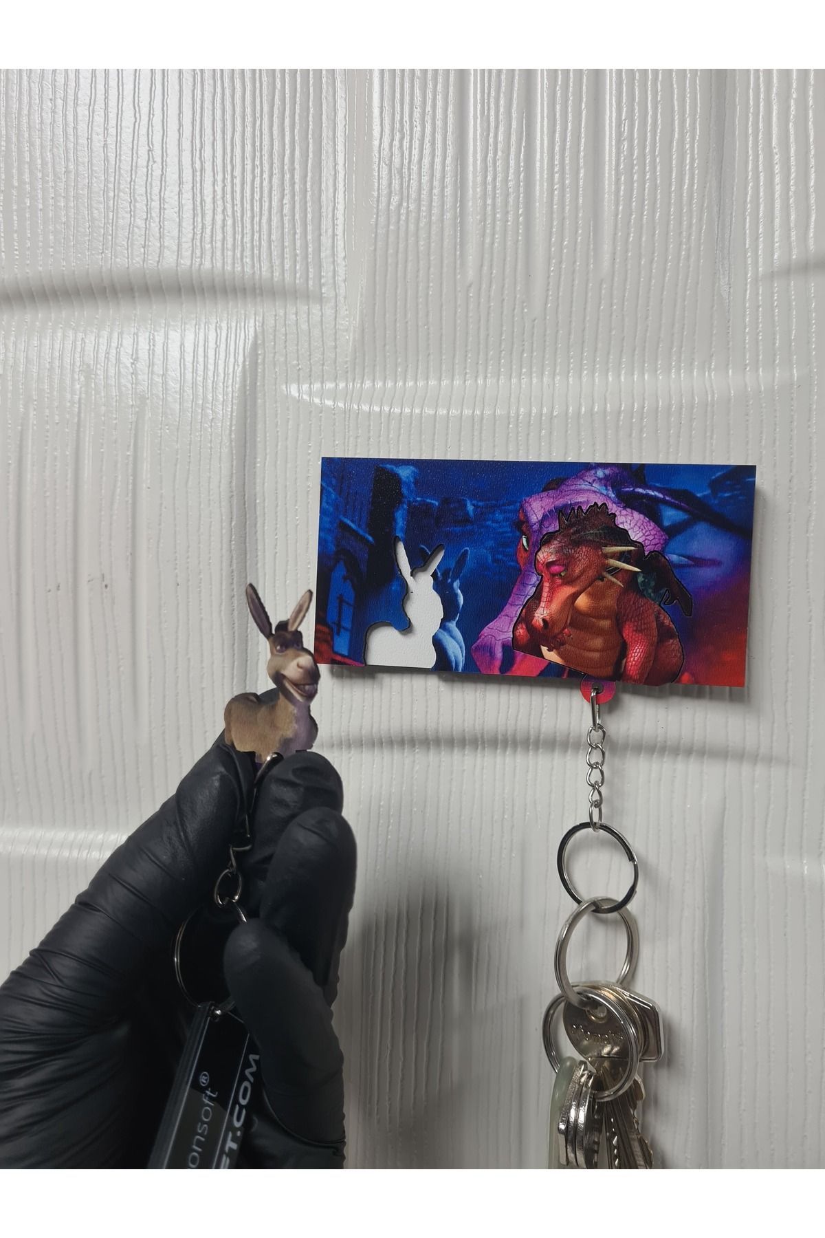 karbonsoft-Shrek World Themed Purple Dragon and Castle Wooden Keychain - Donkey and Dragon 4