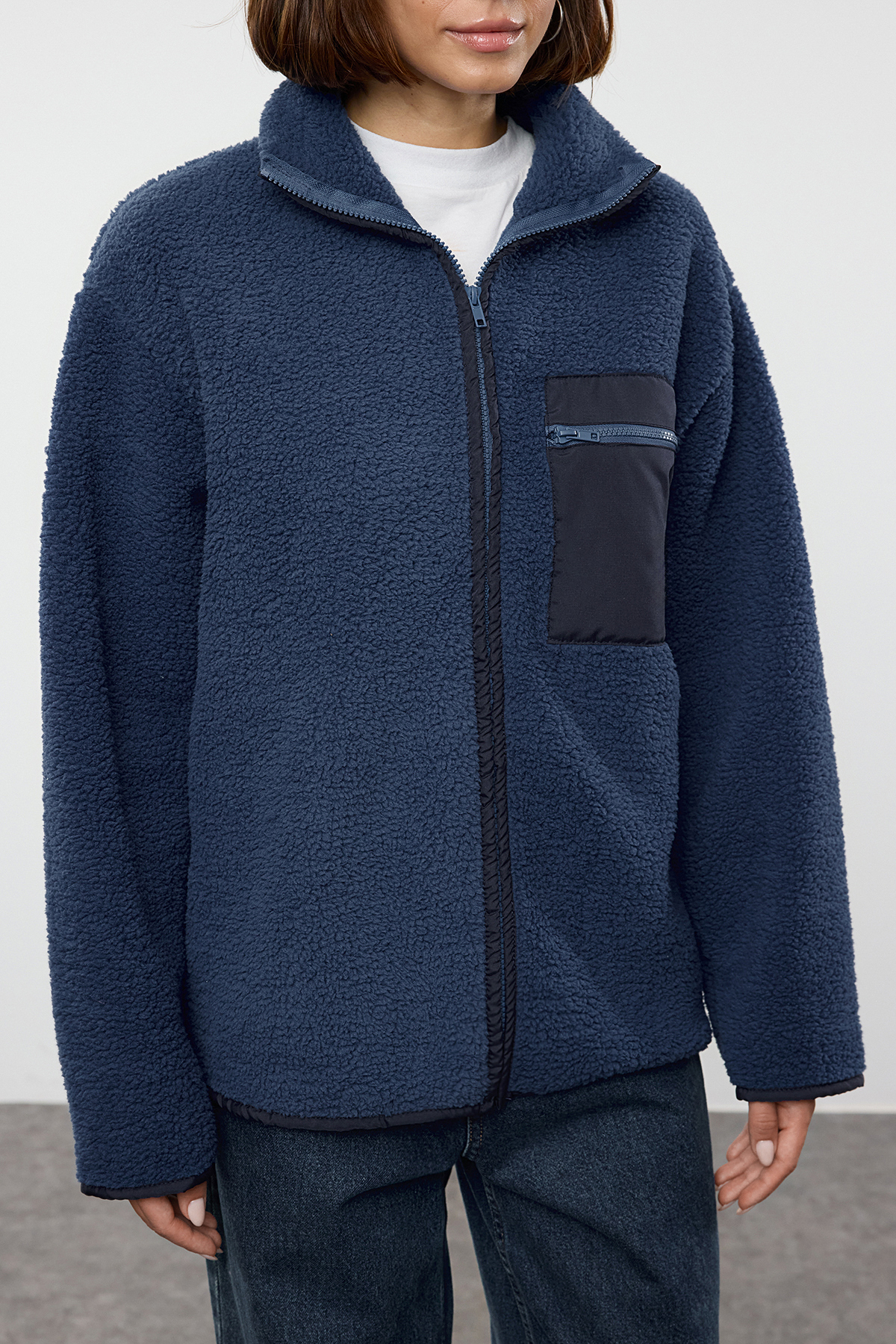  trendyolmilla winter essentials indigo kal?n polar fermuarl? dik yaka cepli ?rme sweatshirt