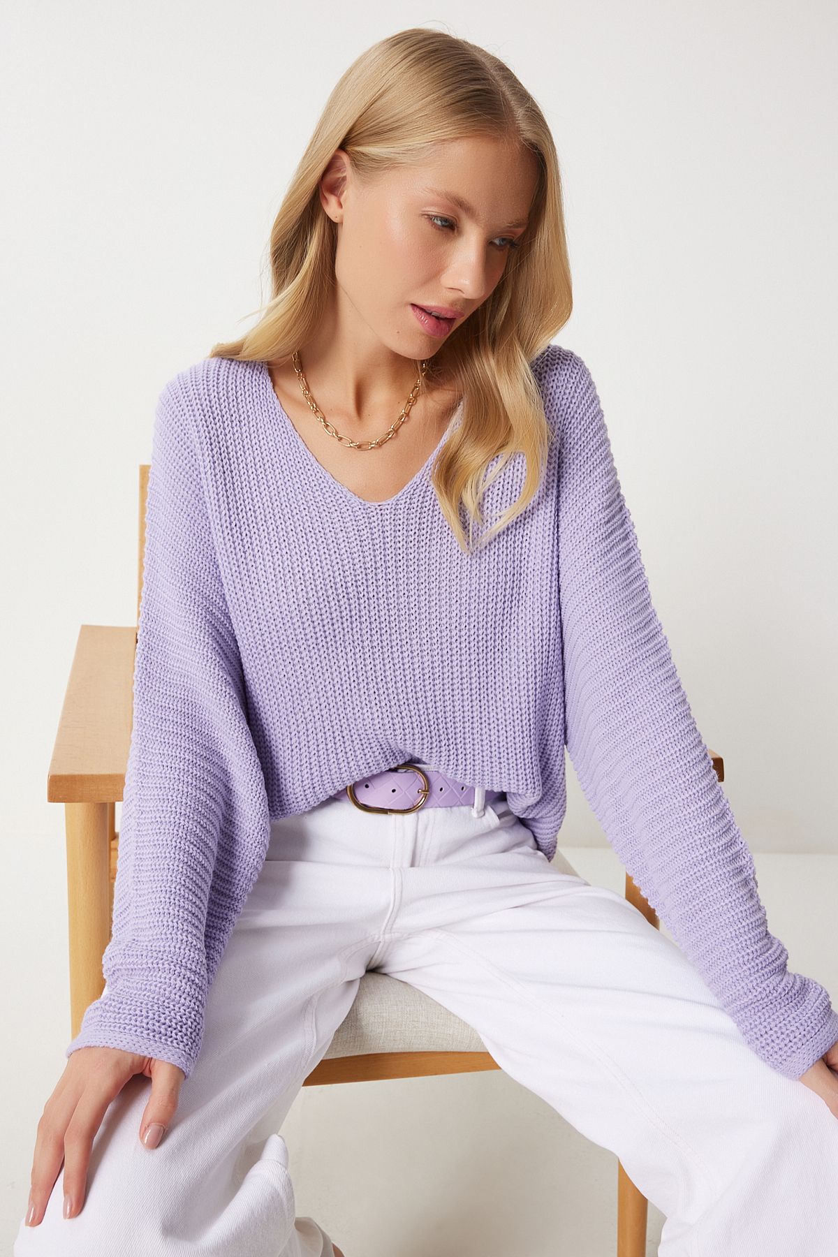 Happiness İstanbul Liliowy Sweter Damski Z Dekoltem W Szpic Saloniki, Dzianinowy Oversize, Sweter Kobieta - Standard