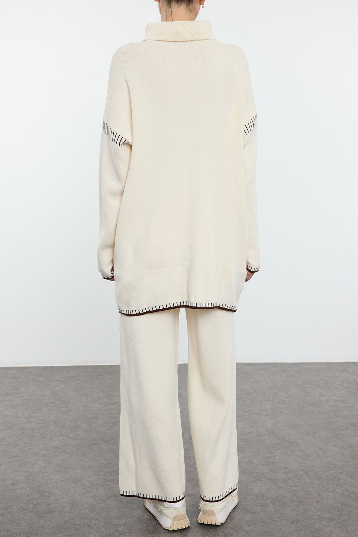 Edit by Trendyol-Set aus Strickpullover und Hose mit Reißverschluss und Steinnaht-Detail – TEDAW25US00008 5