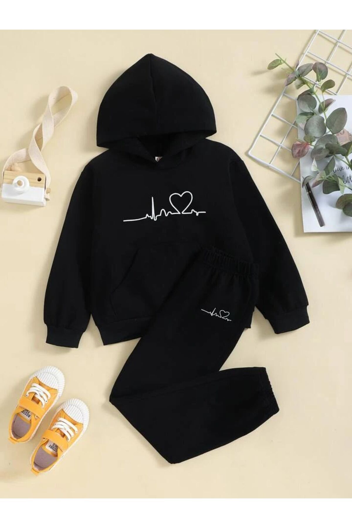 Kalp Ritim Pamuk Çocuk Takım - Siyah Sweatshirt Jogger Baskılı Kız Erkek Çocuk Kapüşonlu — مشکی KLPRTMESFTKCCK-CA