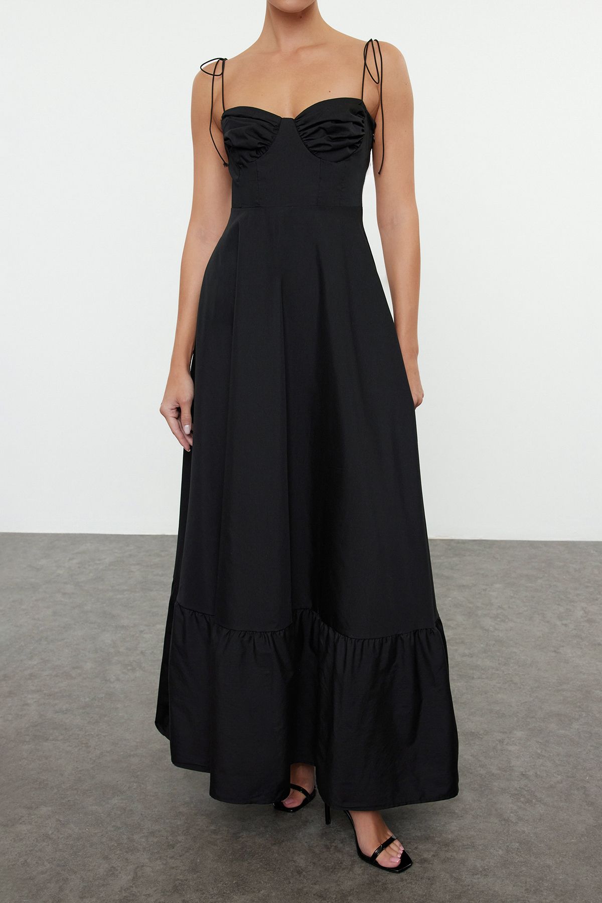 Trendyol Collection-Černé tkané maxi šaty s drapem na zavěšení TWOSS24EL01128 3