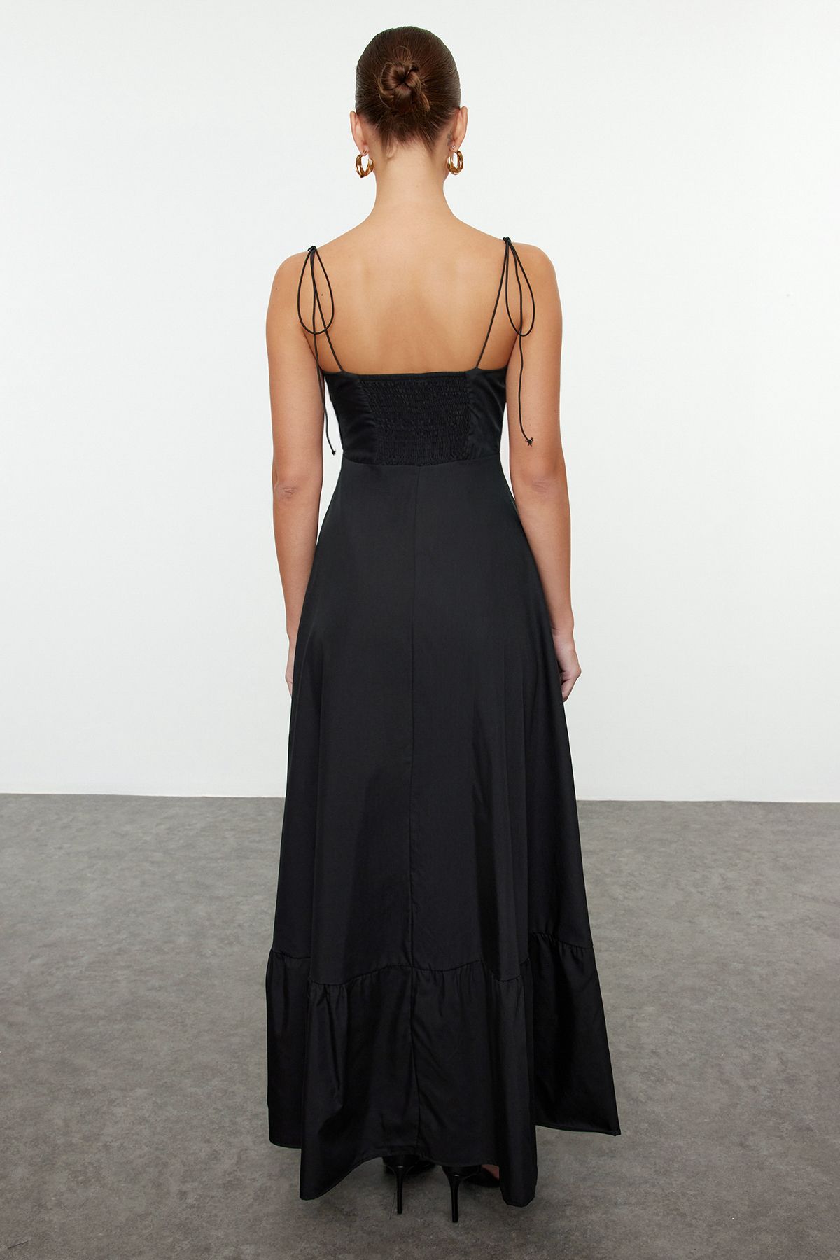 Trendyol Collection-Černé tkané maxi šaty s drapem na zavěšení TWOSS24EL01128 5