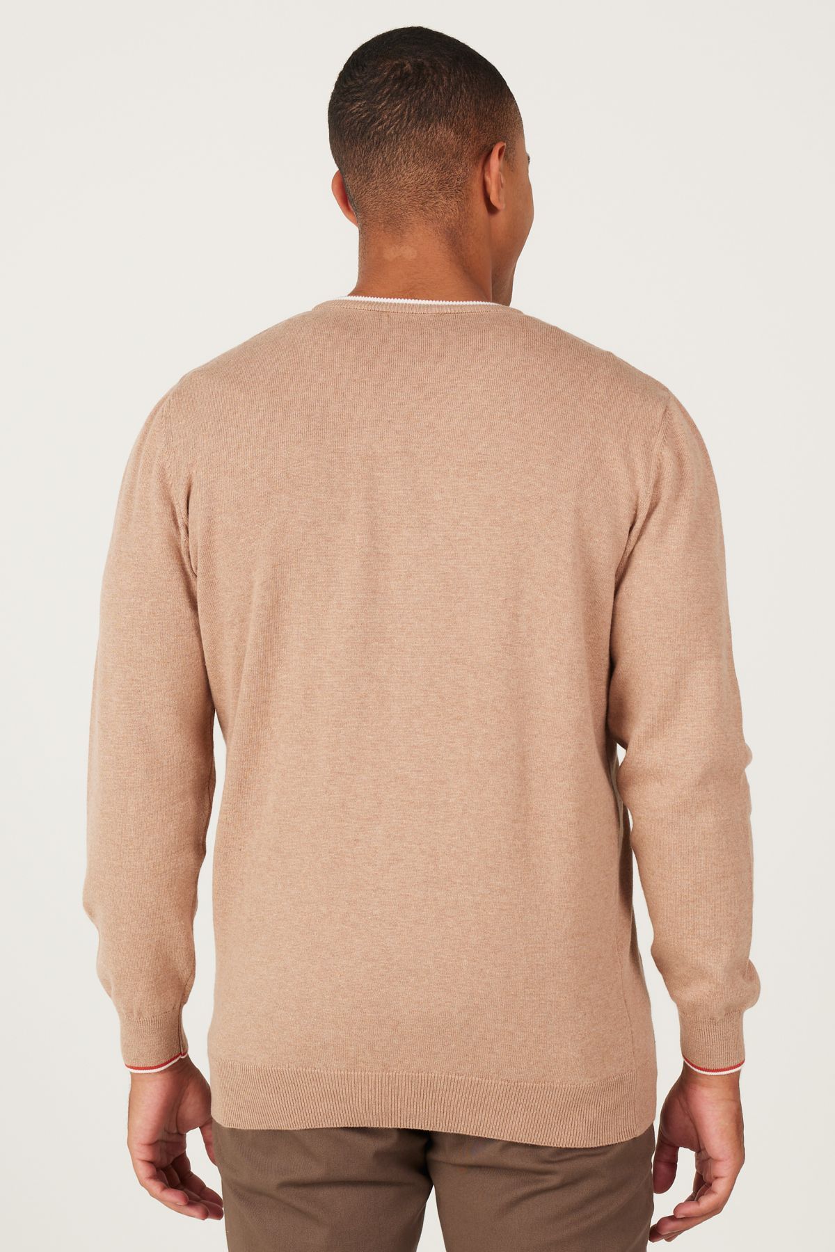 ALTINYILDIZ CLASSICS-Herren-Strickpullover VIZON-EKRU mit Standard-Passform, normaler Passform, V-Ausschnitt, 100 % Baumwolle 5