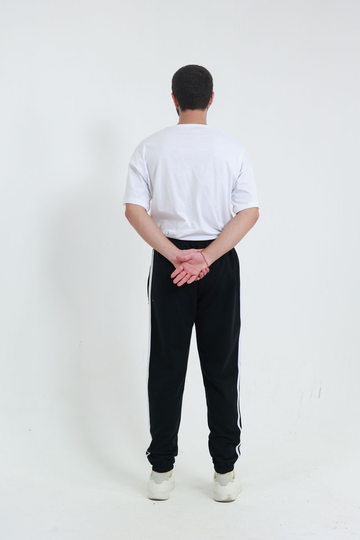 https://cdn.dsmcdn.com/ty1561/product/media/images/ty1561/prod/QC/20240920/21/4f01fd56-f0c8-3b08-b2a2-bfbfe3d58676/1_org_zoom.jpg