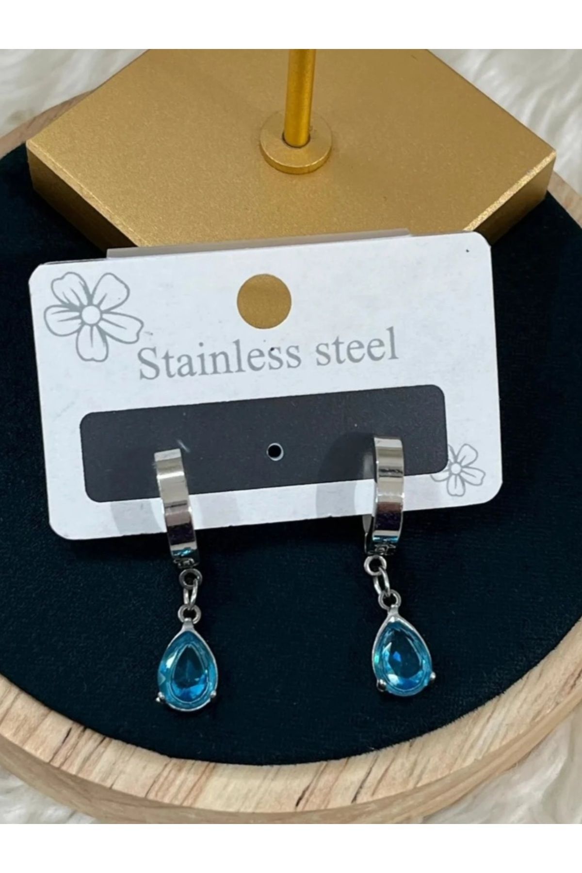 stainless steell-أقراط فولاذية موديل قطرة زرقاء - لون طفيف 1