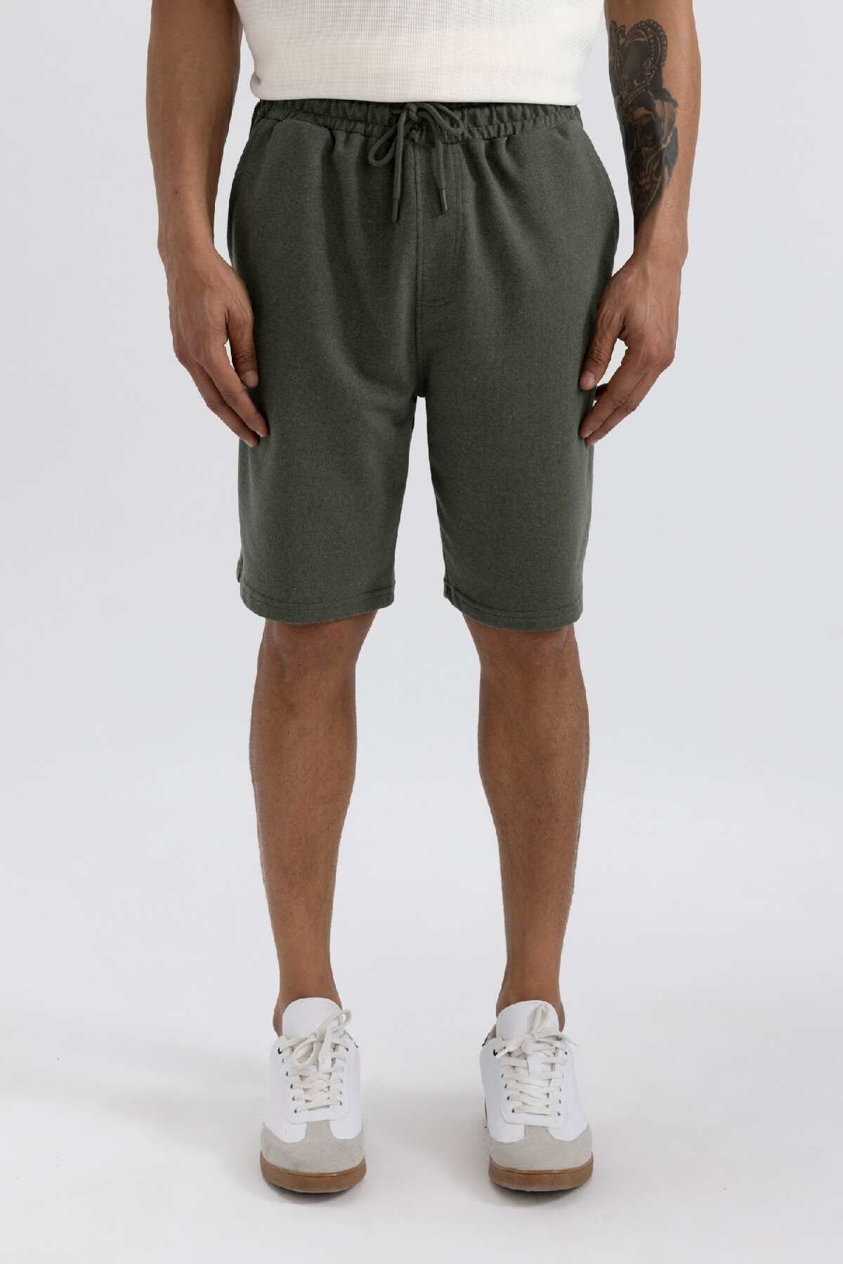 DeFacto-Slim Fit Basic Shorts with Pockets R3442Az24Sm 5