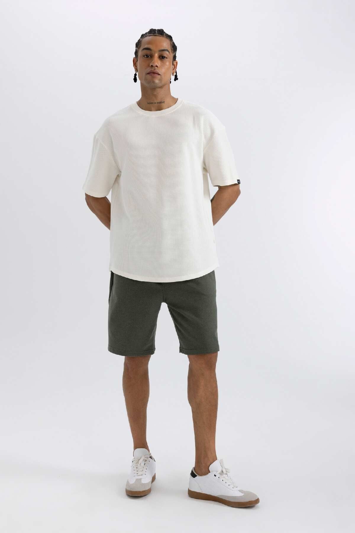 complete the look image