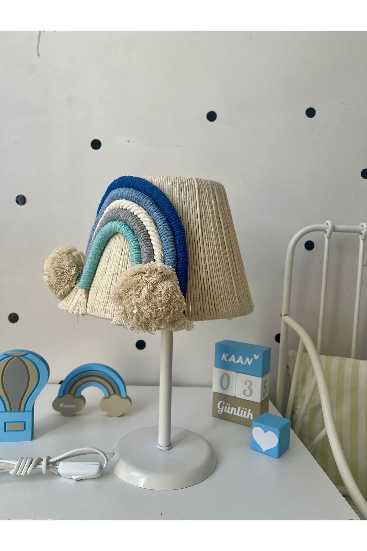 Bebek çocuk odası el yapımı makrome abajur modeli