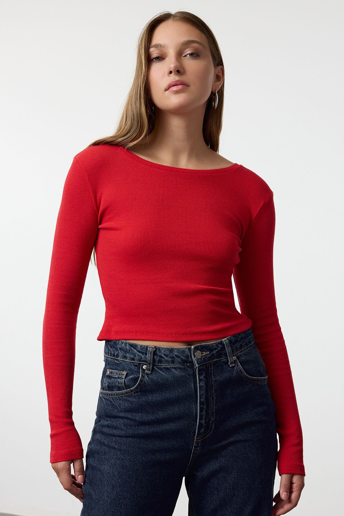 Trendyol Collection-Pachet de 3 bluze tricotate cu nervuri elastice negru-alb-roșu - TWOAW25BZ00060 4