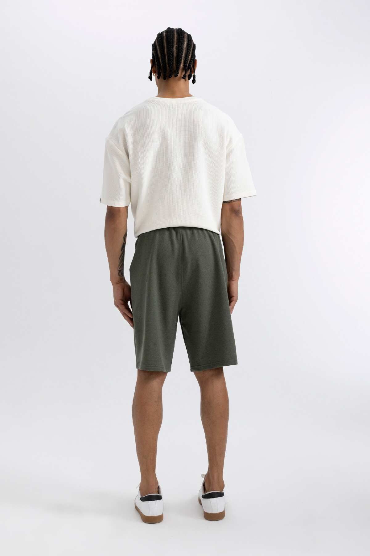 DeFacto-Slim Fit Basic Shorts with Pockets R3442Az24Sm 7