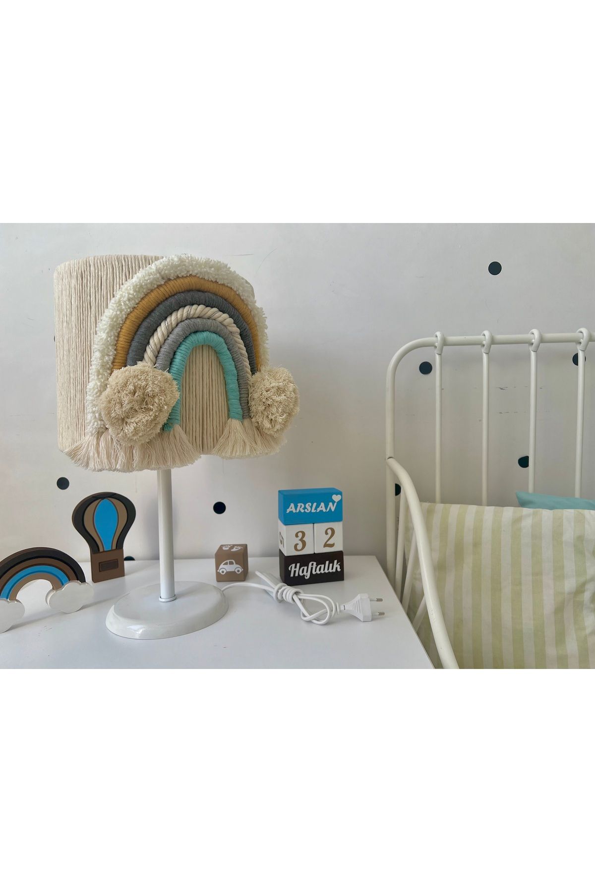 Bebek çocuk odası el yapımı makrome abajur modeli