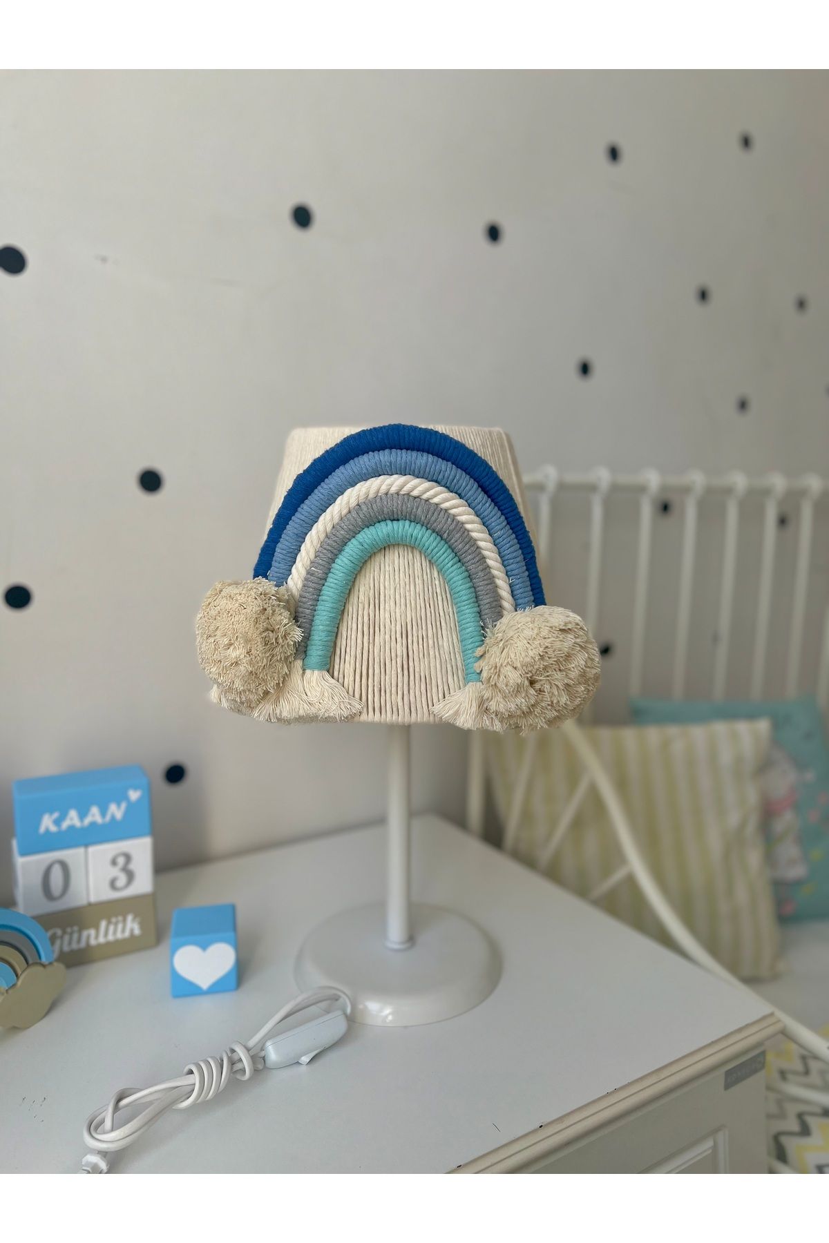 Bebek çocuk odası el yapımı makrome abajur modeli