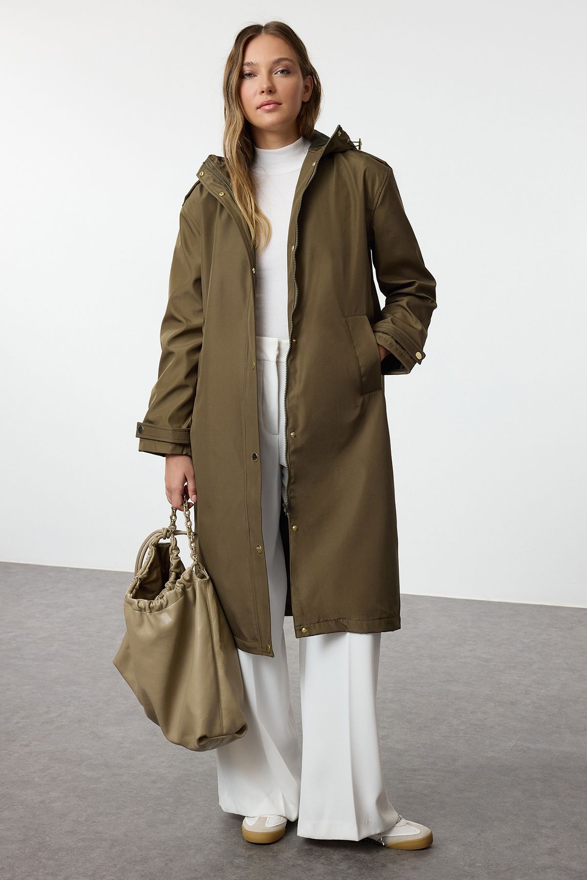 complete the look image