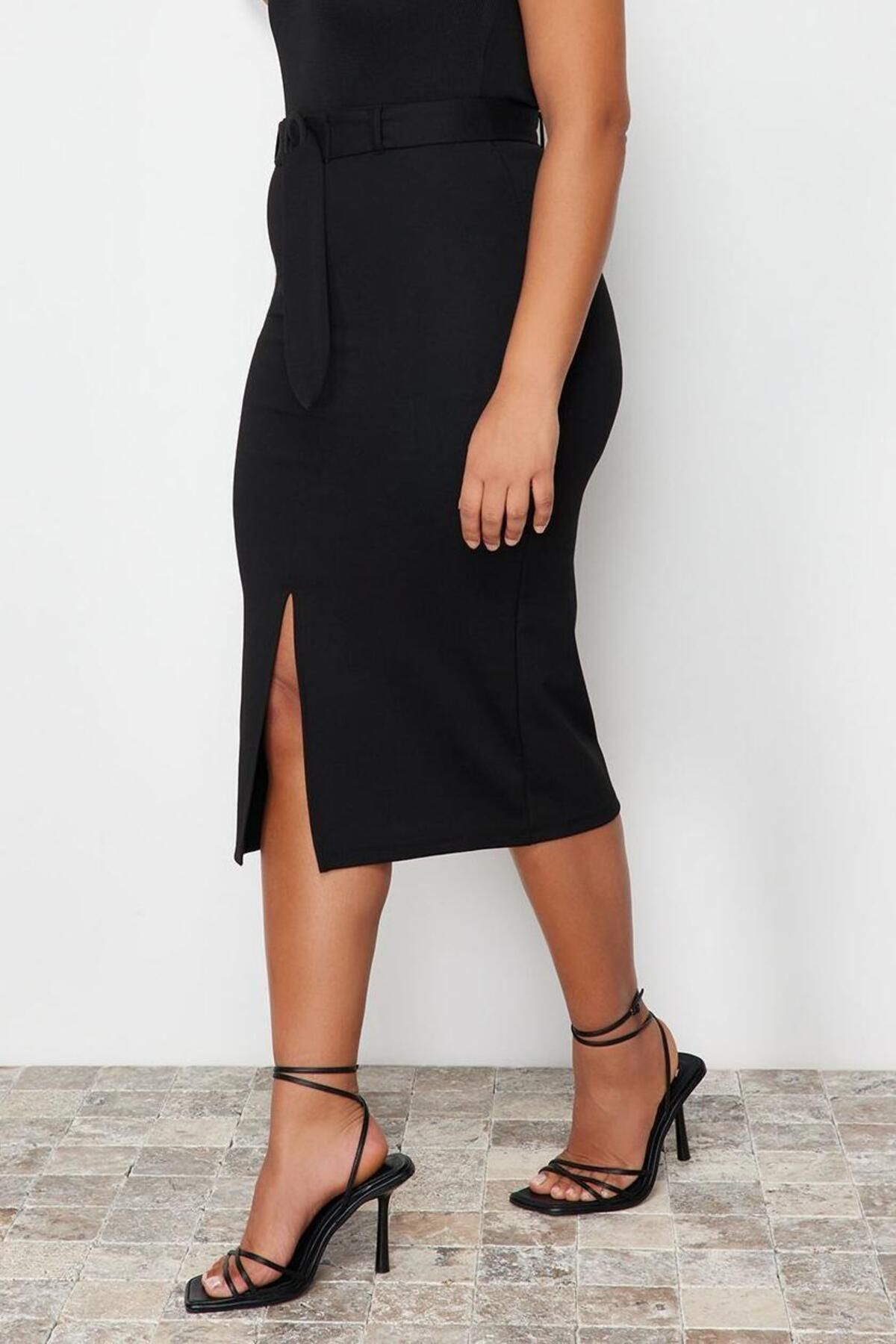 Moda Büyük Beden Regular Düz Desen Günlük Midi Boy Yırtmaç Detaylı Kemerli Midi Örme Etek - Görsel 4