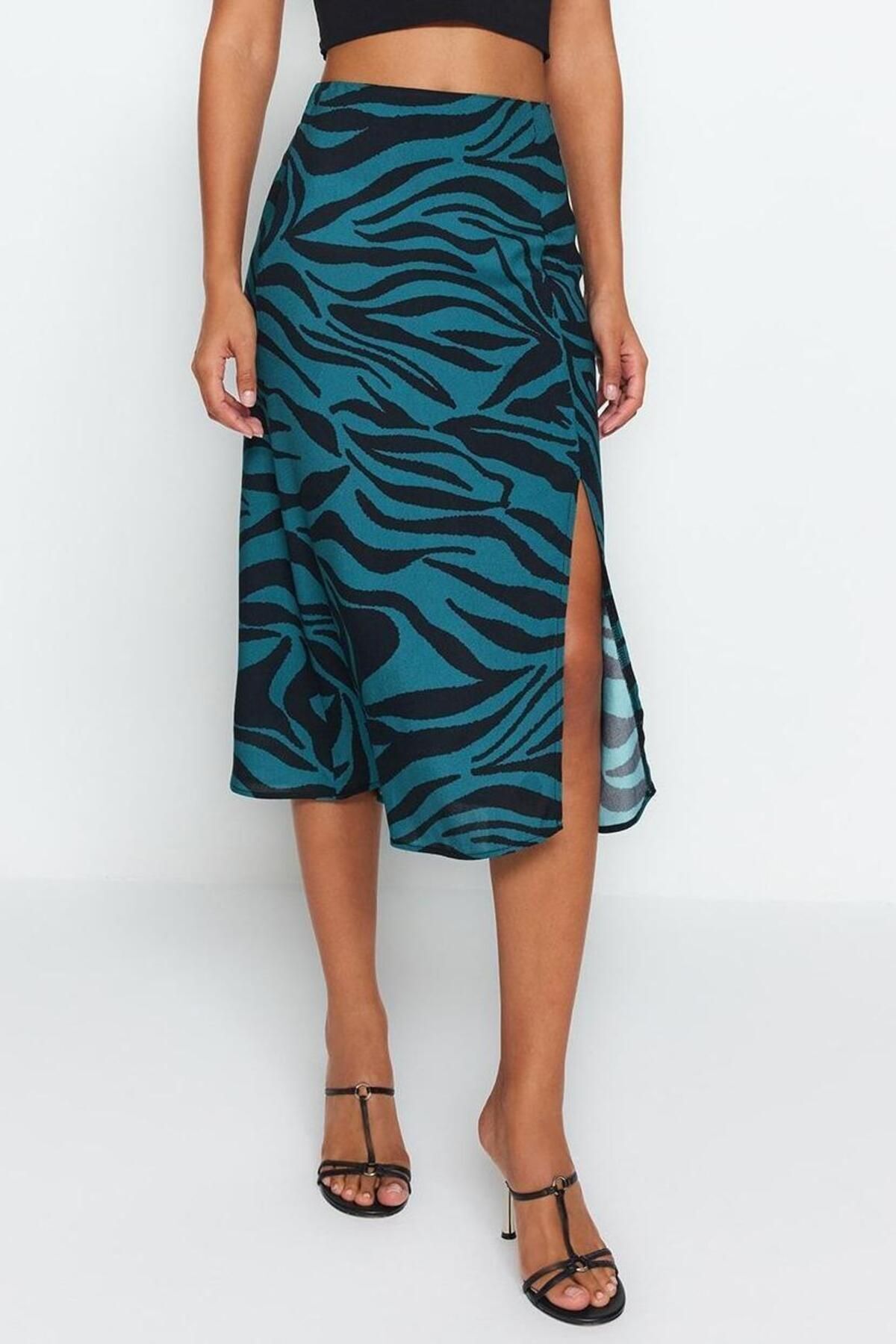 Moda A-line Günlük Midi Boy Yırtmaçlı Detaylı Viskon Kumaşlı Hayvan Desenli Midi Dokuma Etek - Görsel 4