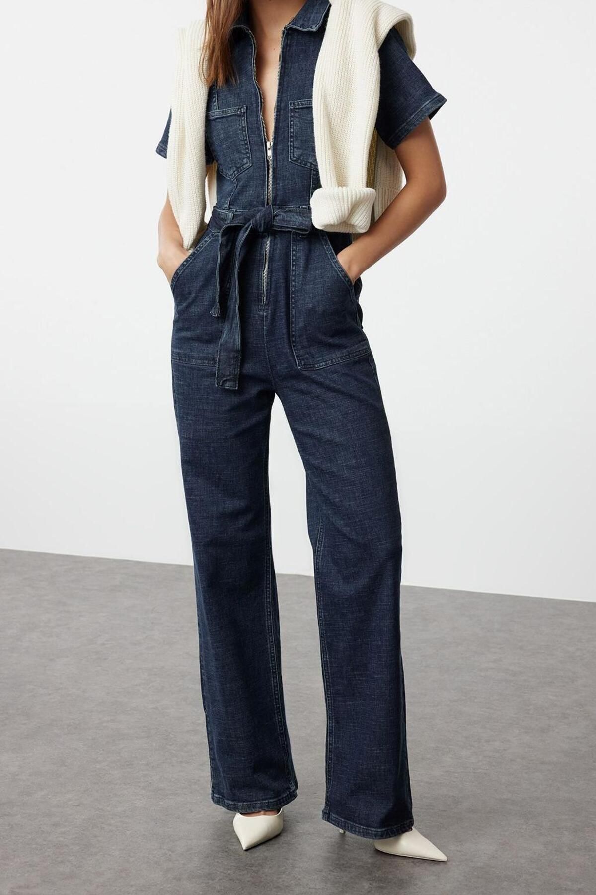 Kadın Moda Standart Kol Geniş Paça Gömlek Yaka Düz Desen Uzun Kuşaklı Denim Tulum - Görsel 3